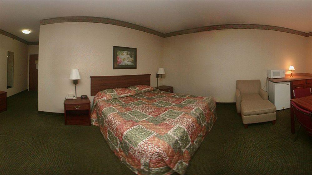 Comfort Inn Henderson Bagian luar foto