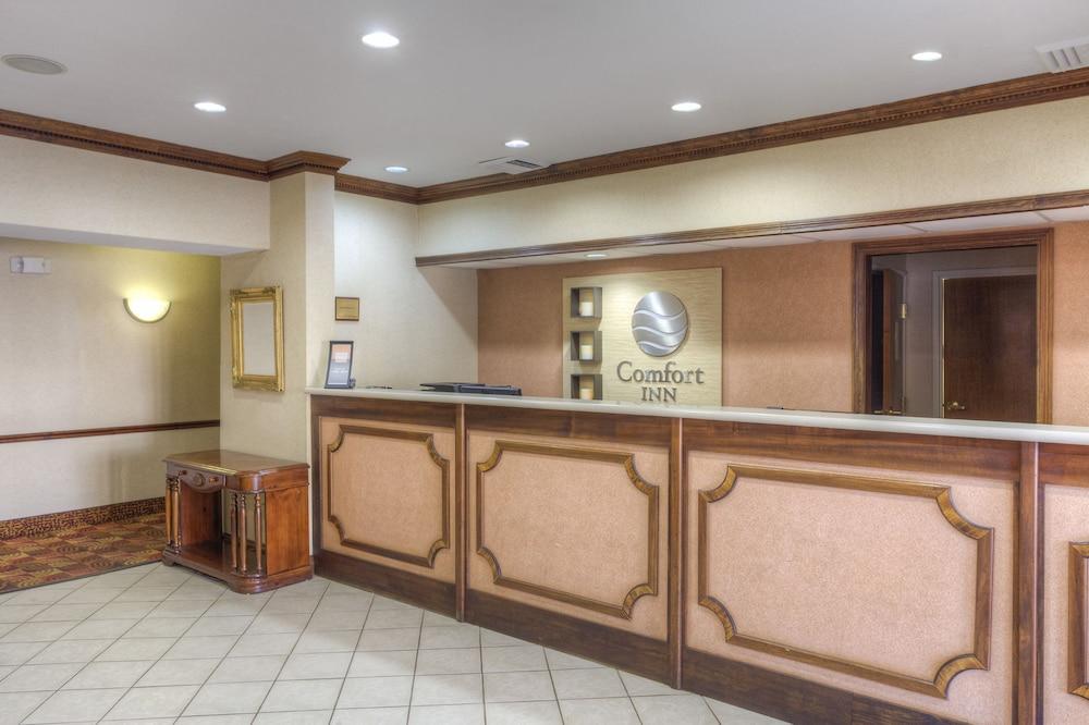 Comfort Inn Henderson Bagian luar foto