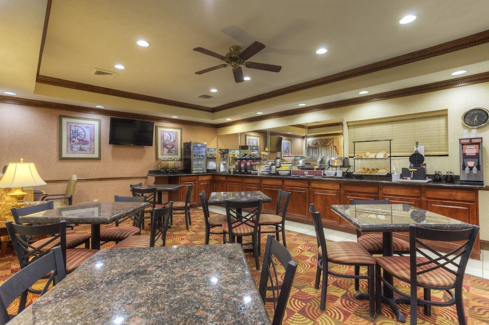 Comfort Inn Henderson Bagian luar foto