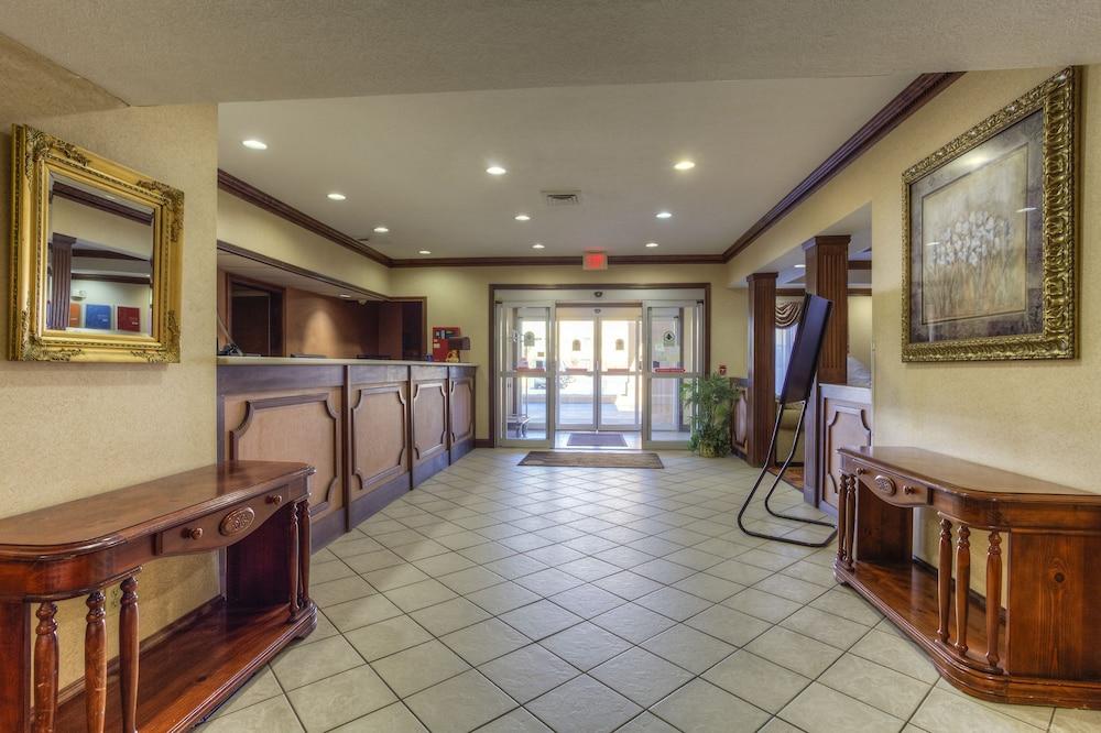 Comfort Inn Henderson Bagian luar foto