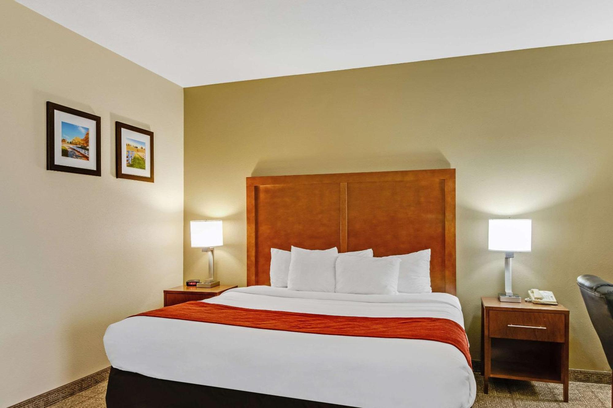 Comfort Inn Henderson Bagian luar foto