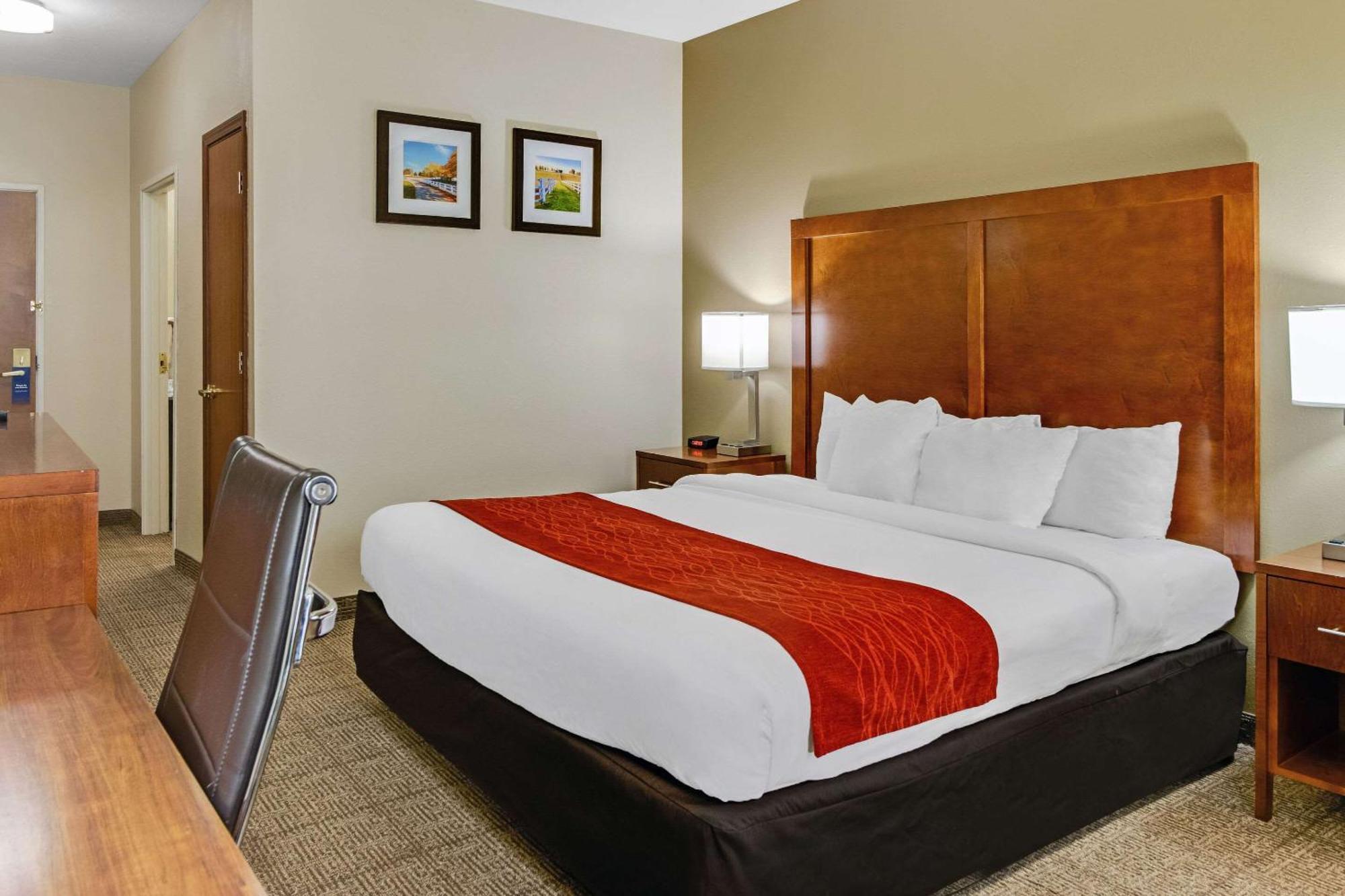 Comfort Inn Henderson Bagian luar foto