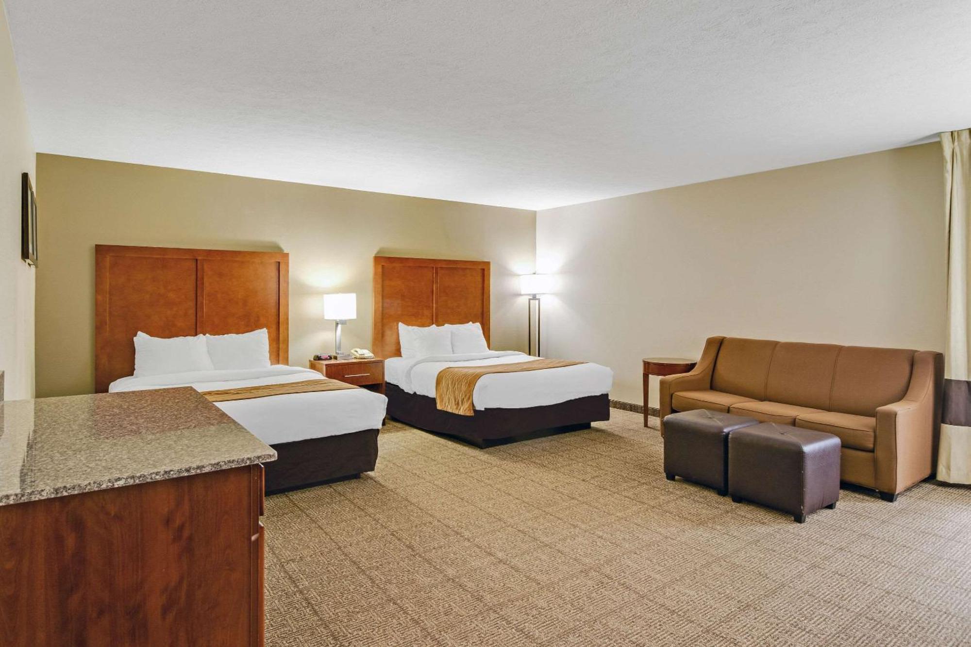 Comfort Inn Henderson Bagian luar foto