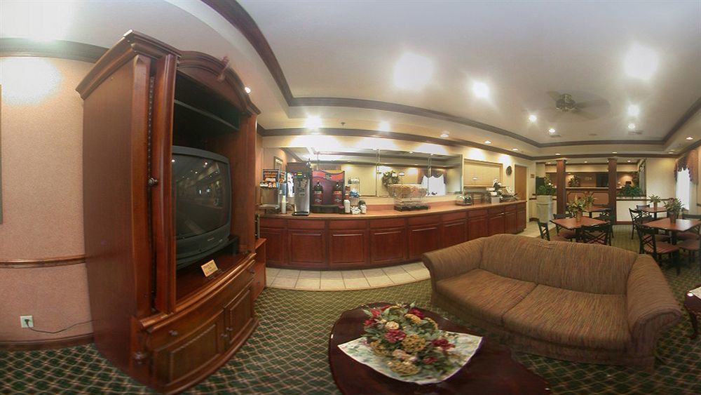 Comfort Inn Henderson Bagian luar foto